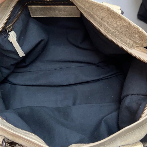 SOLD!!! Balenciaga Classic Metallic Gold City - Picture 9 of 16